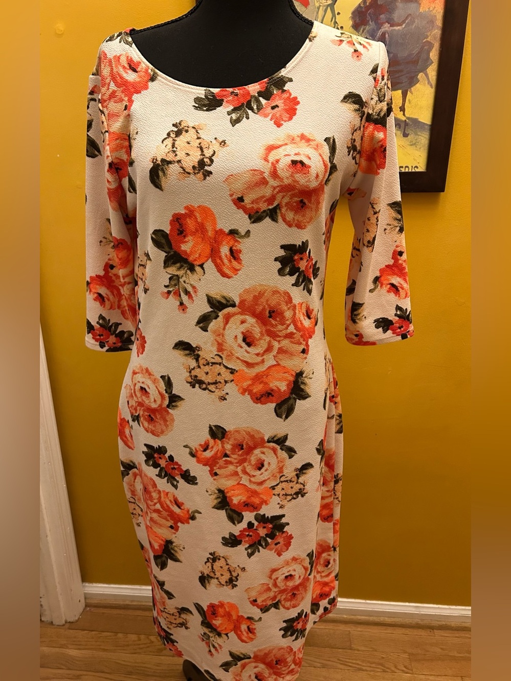 Lara White Crepe Coral Floral Dress Size Large